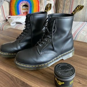 Dr. Martens 1460 Boot (with free wonder balsam)